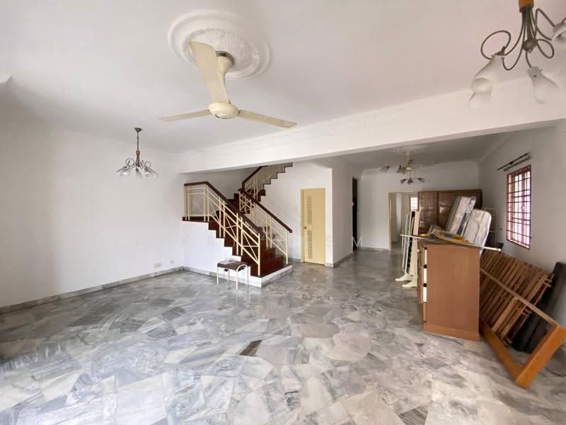 Rumah Teres 2-Tingkat untuk Dijual di Bandar Tun Hussein Onn (Cheras) - Fikri Yasmin - Living Room - PropertyGuru.com.my