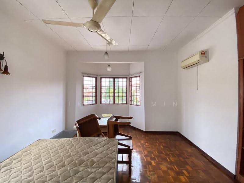 Rumah Teres 2-Tingkat untuk Dijual di Bandar Tun Hussein Onn (Cheras) - Fikri Yasmin - Living Room - PropertyGuru.com.my