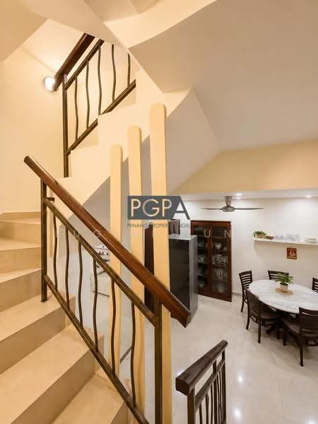 Rumah Teres 3-Tingkat untuk Dijual di Pantai Jerejak (Bayan Lepas) - Eugene Tung - Dining Room - PropertyGuru.com.my