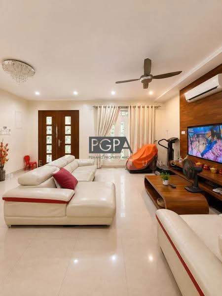 Rumah Teres 3-Tingkat untuk Dijual di Pantai Jerejak (Bayan Lepas) - Eugene Tung - Living Room - PropertyGuru.com.my