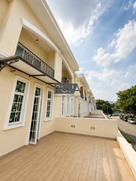 Rumah Teres 3-Tingkat untuk Dijual di Pantai Jerejak (Bayan Lepas) - Eugene Tung - Exterior - PropertyGuru.com.my