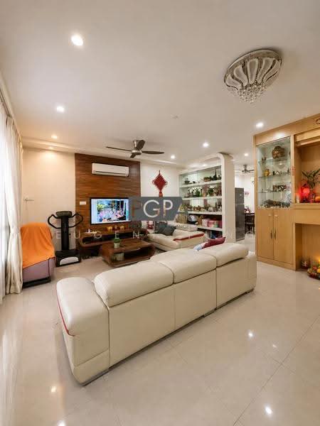 Rumah Teres 3-Tingkat untuk Dijual di Pantai Jerejak (Bayan Lepas) - Eugene Tung - Living Room - PropertyGuru.com.my