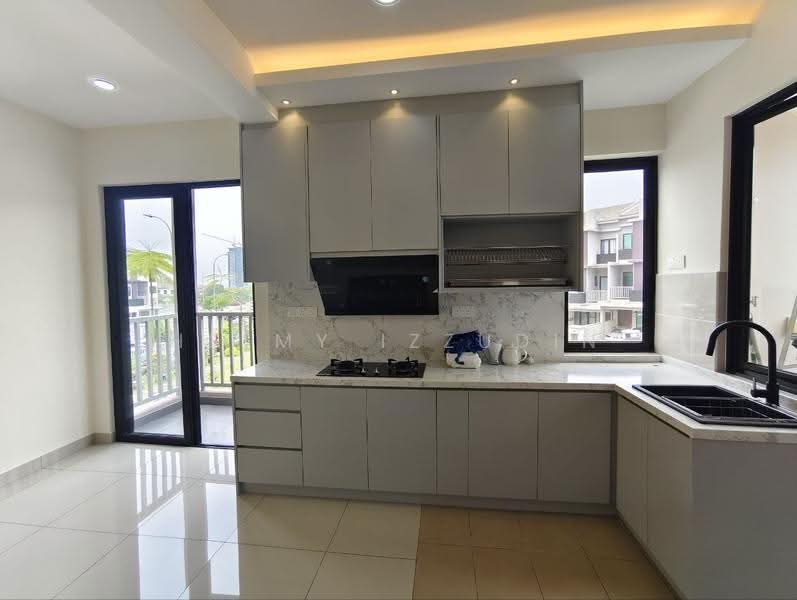 Rumah Bandar untuk Dijual di Bandar Puteri Bangi (Bangi) - HELMY IZZUDIN - Kitchen - PropertyGuru.com.my