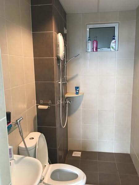 Service Residence for Sale at Pangsapuri Tanah Emas (Golden Sands) - Tracy Ong - Bathroom - PropertyGuru.com.my