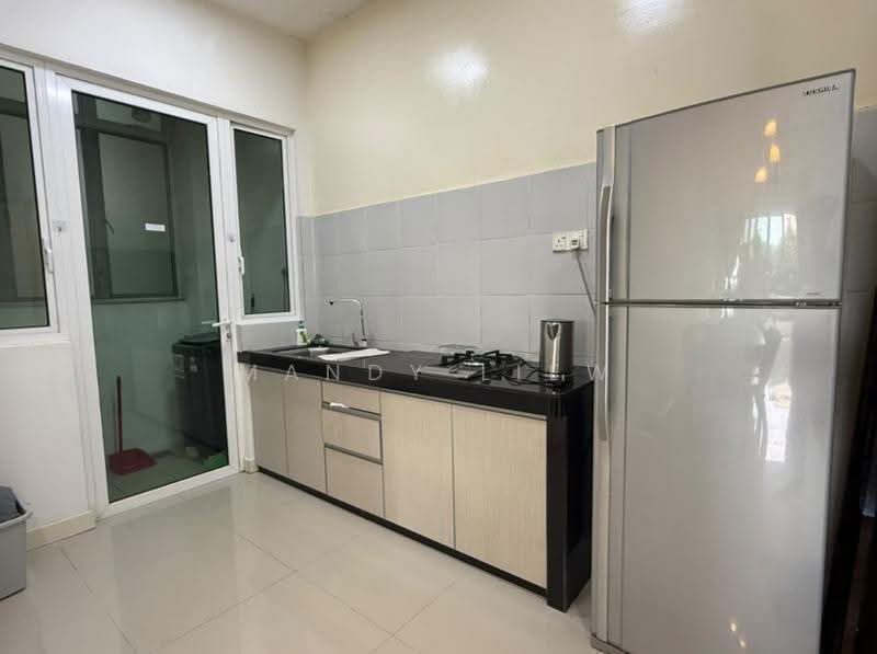 Kondominium untuk Disewa di Scenaria @ North Kiara Hills - Mandy Liew - Kitchen - PropertyGuru.com.my