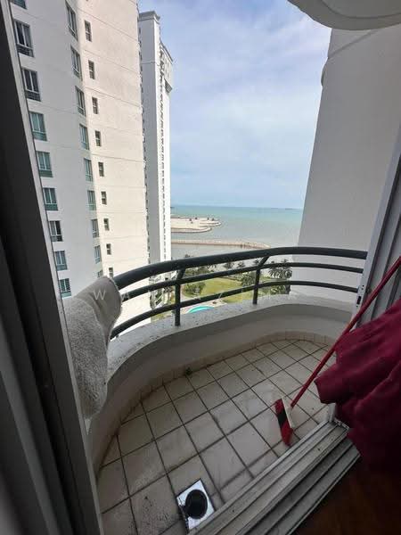 Kondominium untuk Disewa di Ocean Palms Condominium - Wan Azima - Balcony - PropertyGuru.com.my