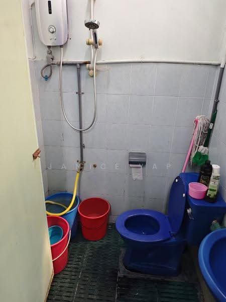 2-storey Terraced House for Sale in Taman Putra (Ampang) - Janice Yap - Bathroom - PropertyGuru.com.my