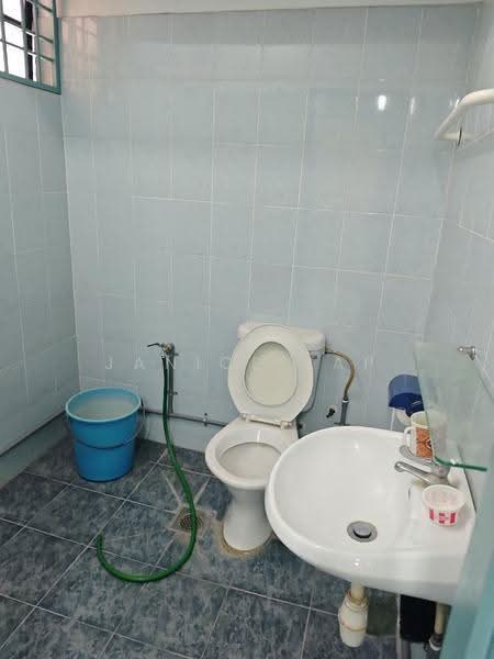 2-storey Terraced House for Sale in Taman Putra (Ampang) - Janice Yap - Bathroom - PropertyGuru.com.my