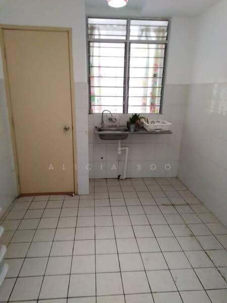 Condominium for Sale at D'Rimba - Alicia Soo - Kitchen - PropertyGuru.com.my