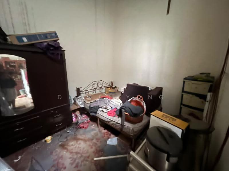 1-storey Terraced House for Sale in Taman Desa Kundang (Rawang) - Daniel Yong - Bedroom - PropertyGuru.com.my