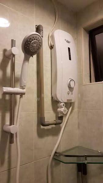 Apartment for Rent at Anjung Hijau (Greenfields) - Charmaine Wong - Bathroom - PropertyGuru.com.my