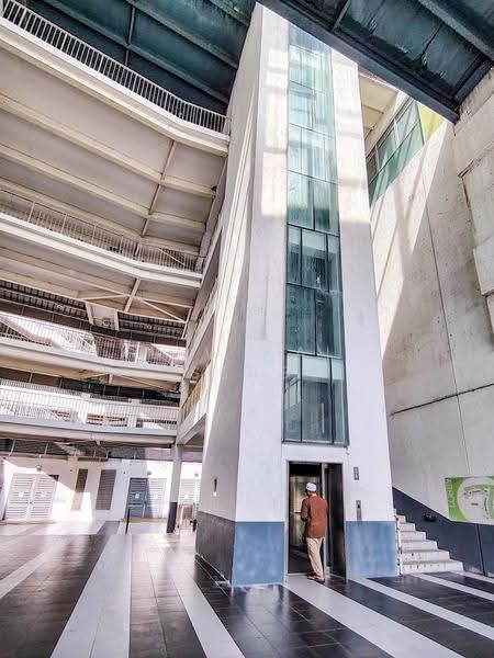 Shop / Office for Sale in Taman Tasik Prima (Puchong) - Lew Kai Seng - Lobby - PropertyGuru.com.my