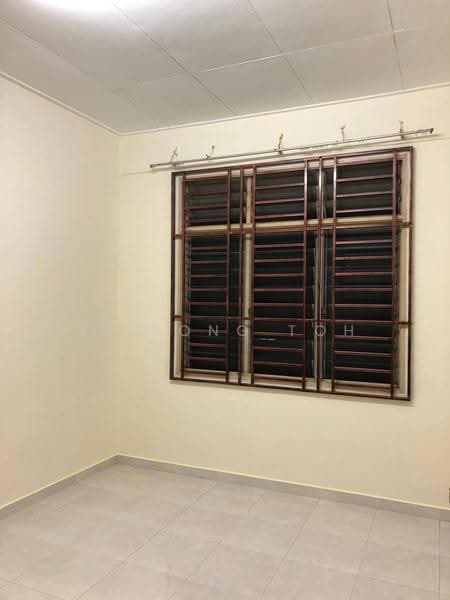 Flat for Sale at Flat Bukit Indah - Ee Fong Toh - PropertyGuru.com.my