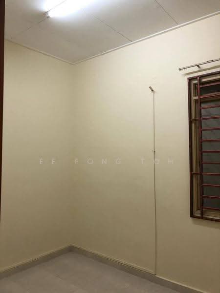 Flat for Sale at Flat Bukit Indah - Ee Fong Toh - PropertyGuru.com.my