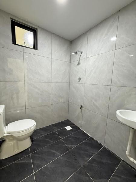 1-storey Terraced House for Sale in Taman Teratai (Skudai) - Melinda Ee - Bathroom - PropertyGuru.com.my