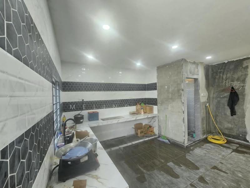 1-storey Terraced House for Sale in Taman Universiti (Skudai) - Melinda Ee - Kitchen - PropertyGuru.com.my