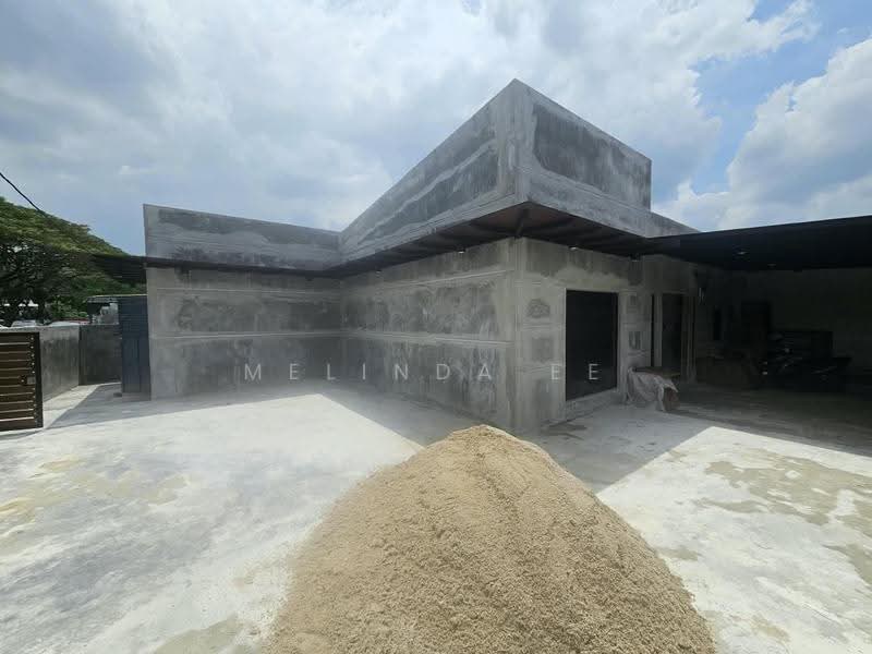 1-storey Terraced House for Sale in Taman Universiti (Skudai) - Melinda Ee - Exterior - PropertyGuru.com.my