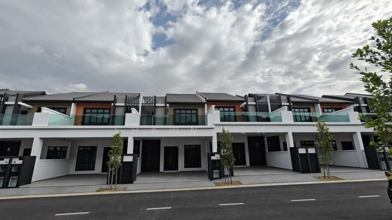 2-storey Terraced House for Sale in Paya Rumput (Melaka) - Shawn Teh - Exterior - PropertyGuru.com.my