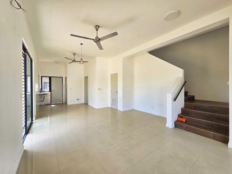2-storey Terraced House for Sale in Bandar Mahkota (Banting) - Izzah Alias - Living Room - PropertyGuru.com.my