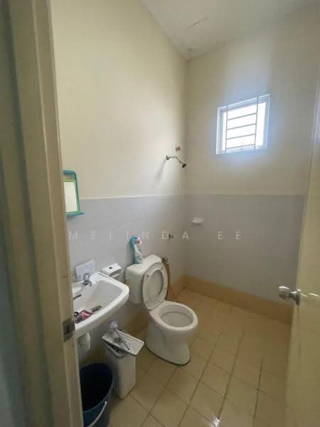 Rumah Teres 1-Tingkat untuk Dijual di Taman Lagenda Putra (Kulai) - Melinda Ee - Bathroom - PropertyGuru.com.my