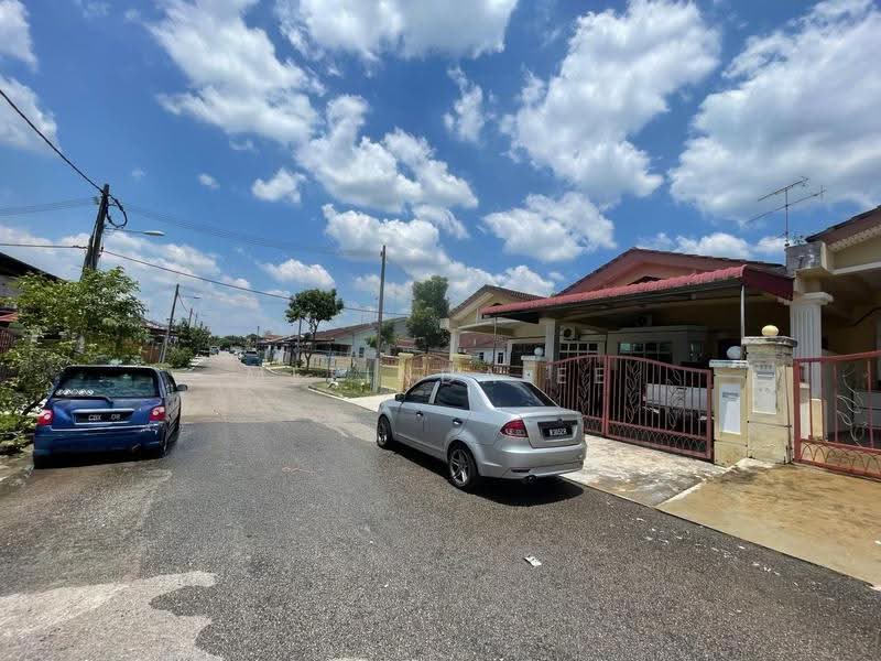 Rumah Teres 1-Tingkat untuk Dijual di Taman Lagenda Putra (Kulai) - Melinda Ee - Exterior - PropertyGuru.com.my