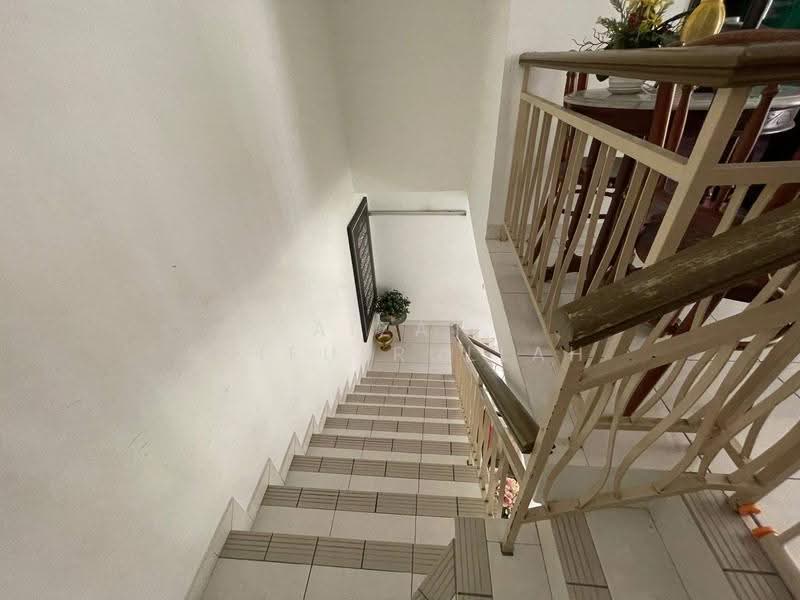 Semi-Detached House for Rent in Klang (Selangor) - Aizat Saifulrullah - Corridor - PropertyGuru.com.my