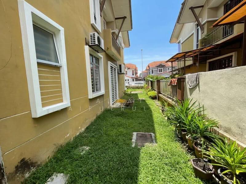 Semi-Detached House for Rent in Klang (Selangor) - Aizat Saifulrullah - Exterior - PropertyGuru.com.my