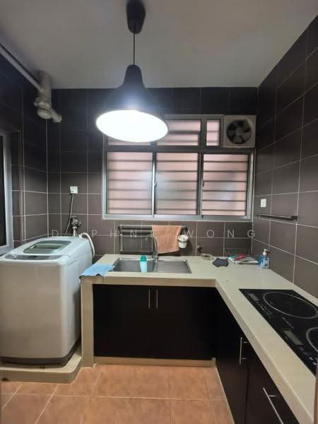 Service Residence for Sale at Kuchai Avenue - Daphne Wong - Kitchen - PropertyGuru.com.my