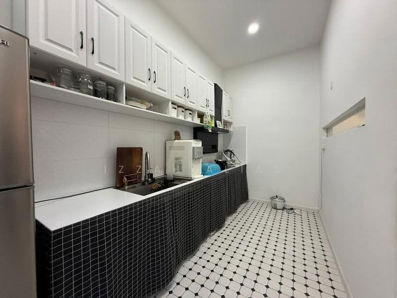 Rumah Banglo untuk Dijual di Bangi (Selangor) - Izzah Alias - Kitchen - PropertyGuru.com.my