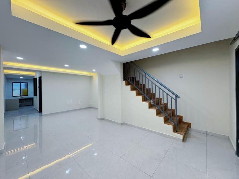 Rumah Teres 2-Tingkat untuk Dijual di Taman Skudai Baru (Skudai) - Melinda Ee - Living Room - PropertyGuru.com.my