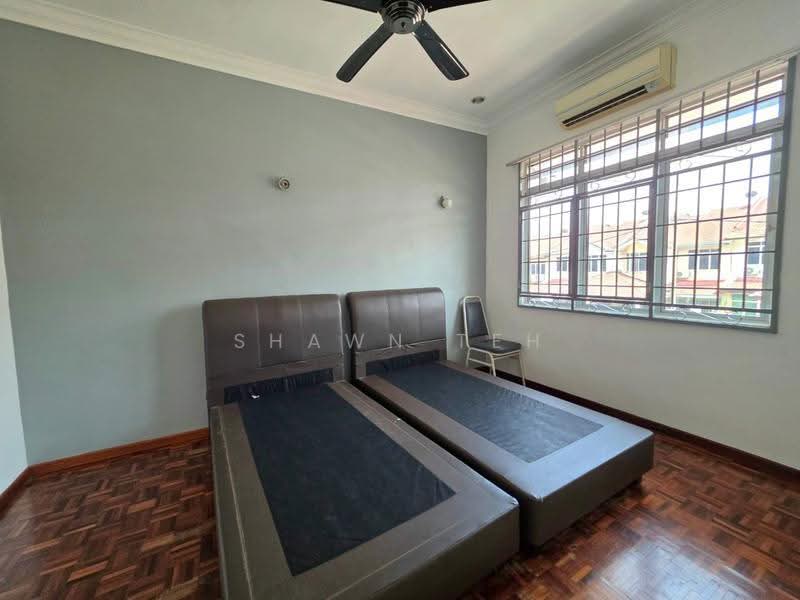 2-storey Terraced House for Sale in CHENG PERDANA (Cheng) - Shawn Teh - Bedroom - PropertyGuru.com.my