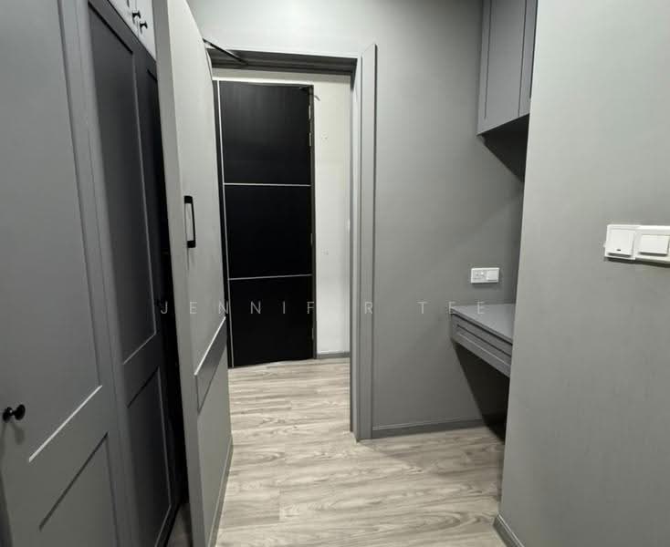 Kediaman Servis untuk Dijual di East Parc @ Manjalara - Jennifer Tee - Corridor - PropertyGuru.com.my