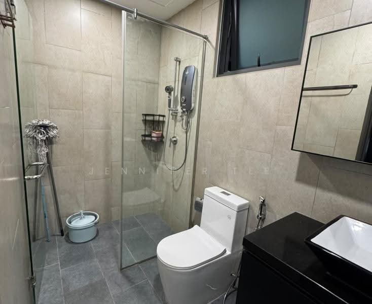 Kediaman Servis untuk Dijual di East Parc @ Manjalara - Jennifer Tee - Bathroom - PropertyGuru.com.my