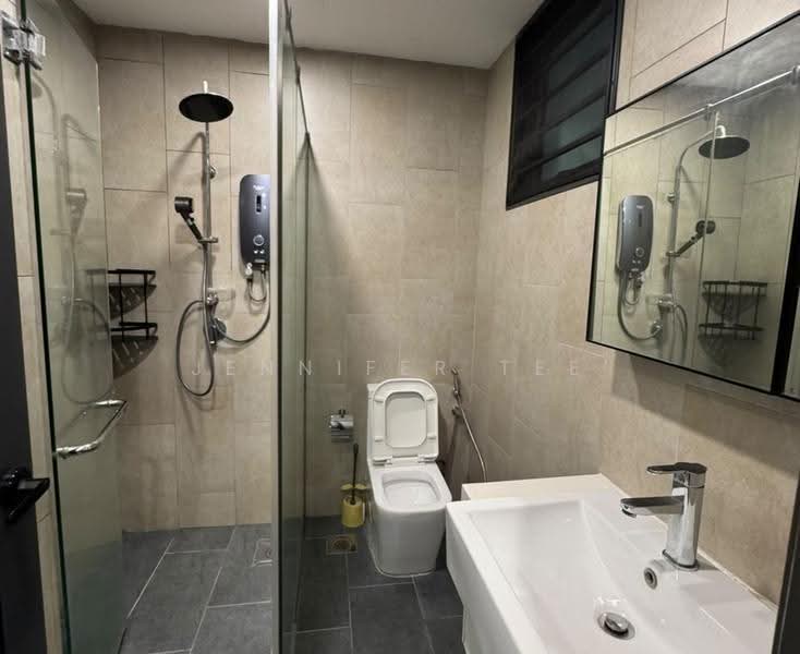 Kediaman Servis untuk Dijual di East Parc @ Manjalara - Jennifer Tee - Bathroom - PropertyGuru.com.my