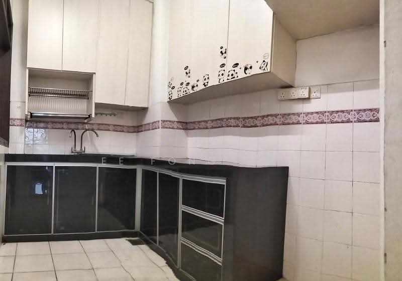 Condominium for Sale at Skudai Villa - Ee Fong Toh - Kitchen - PropertyGuru.com.my
