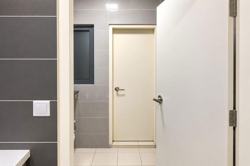 Kondominium untuk Dijual di Lakeville Residence - Keira Low - Interior - PropertyGuru.com.my