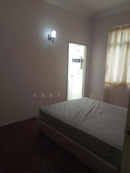 Kondominium untuk Disewa di Eden Seaview Condominium - Abby Woo - Bedroom - PropertyGuru.com.my