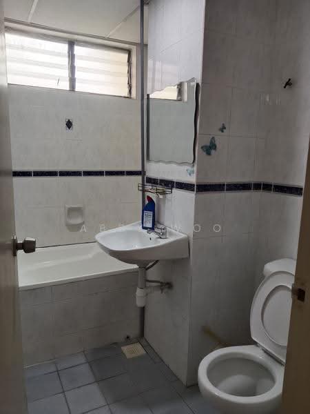 Kondominium untuk Disewa di Eden Seaview Condominium - Abby Woo - PropertyGuru.com.my