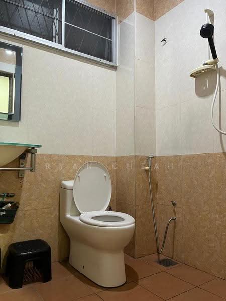 Rumah Teres 2-Tingkat untuk Dijual di Taman Bukit Maluri (Kepong) - Ryan Cheah - Bathroom - PropertyGuru.com.my