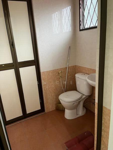 Rumah Teres 2-Tingkat untuk Dijual di Taman Bukit Maluri (Kepong) - Ryan Cheah - Bathroom - PropertyGuru.com.my