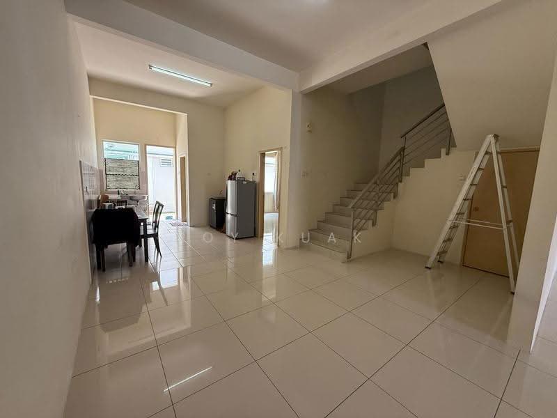 Rumah Teres 2-Tingkat untuk Dijual di Bandar Tasek Mutiara (Simpang Ampat) - Roy Kuak - Dining Room - PropertyGuru.com.my