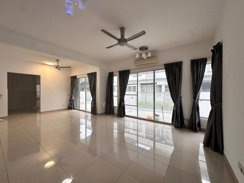 Semi-Detached House for Sale in Setia Damai (Setia Alam) - Calvin Lim - Living Room - PropertyGuru.com.my