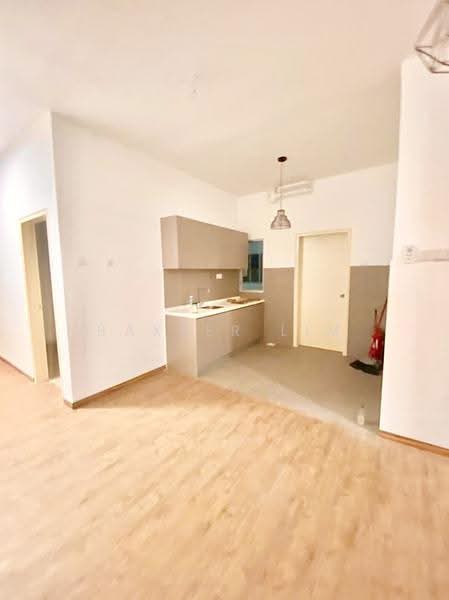 Kondominium untuk Disewa di Lakefront Homes - Baxter Lim - Kitchen - PropertyGuru.com.my