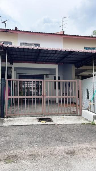 Rumah Teres 2-Tingkat untuk Disewa di Taman Bukit Mewah (Tampoi) - Elvis Sim - PropertyGuru.com.my