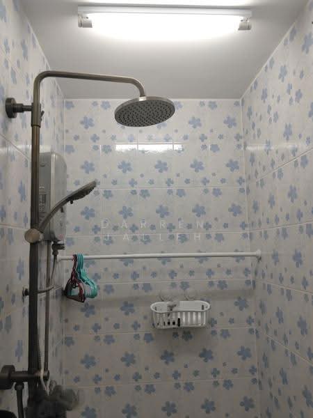 Rumah Flat untuk Dijual di Taman Pelangi Indah - Darren Jalleh - Bathroom - PropertyGuru.com.my