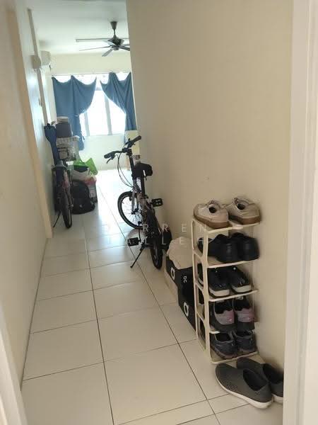 Rumah Flat untuk Dijual di Taman Pelangi Indah - Darren Jalleh - Entrance - PropertyGuru.com.my