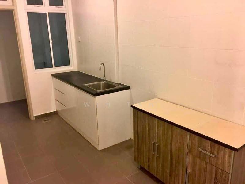 Apartment for Rent at THE SENAI GARDEN (PANGSAPURI IMPIAN SENAI) - Win Tan - Kitchen - PropertyGuru.com.my