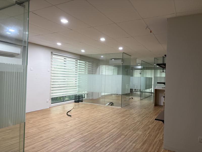 Shop / Office for Sale in Desa Sri Hartamas (Sri Hartamas) - Tricia Lee - Actual Second Floor Interior - PropertyGuru.com.my