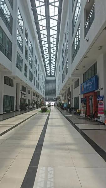 Shop / Office for Sale in Desa Sri Hartamas (Sri Hartamas) - Tricia Lee - Lobby of Building - PropertyGuru.com.my