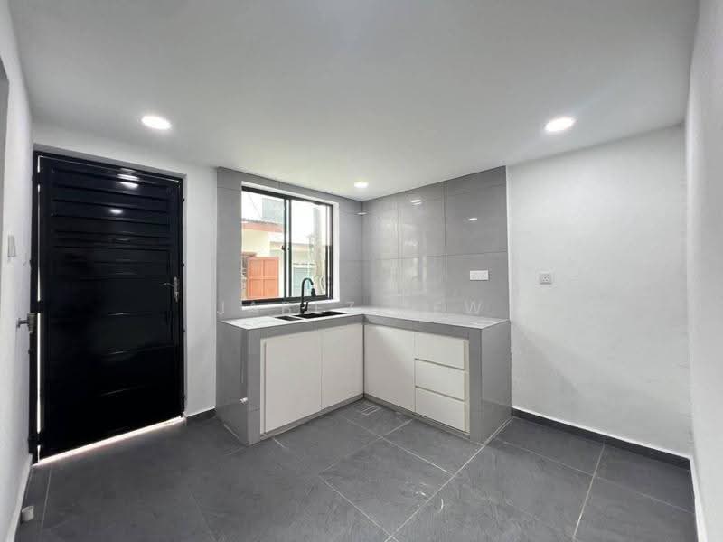 Rumah Teres 2-Tingkat untuk Dijual di Taman Skudai Baru (Skudai) - Jabez Lew - PropertyGuru.com.my